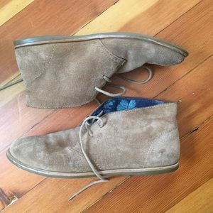 Lucky Brand suede tan Desert Boots size 7